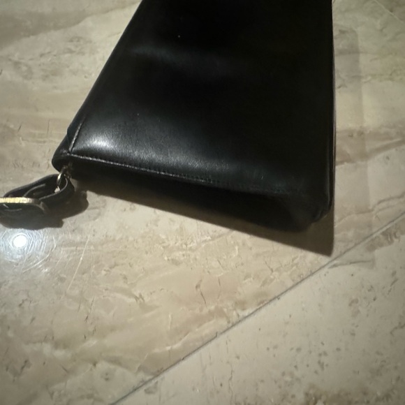 Vintage Givenchy Black Leather Shoulder bag. - Picture 12 of 16